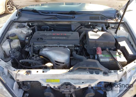 2005 Toyota Camry Le z USA, uszkodzony, nr VIN 4T1BE32K65U398000